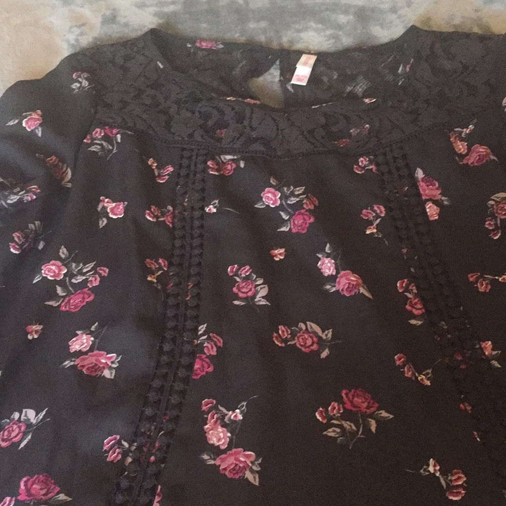 Black blouse with lace and roses